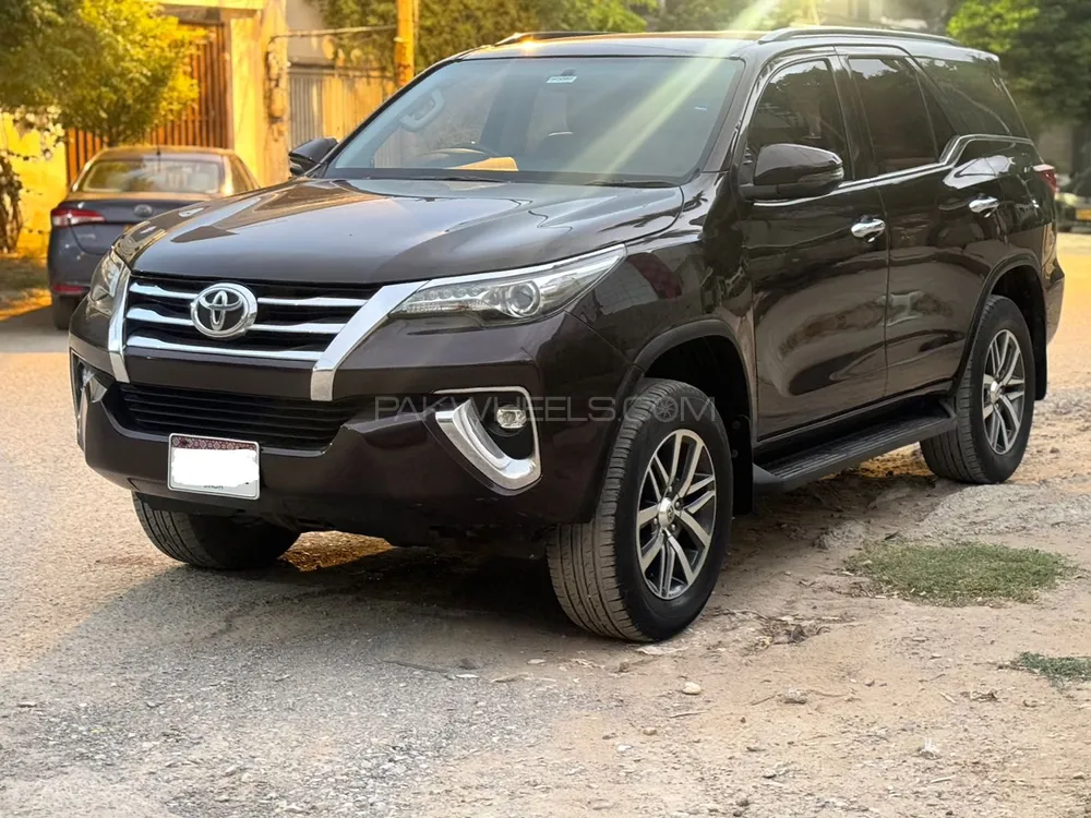Toyota Fortuner 2018 for Sale in Karachi Image-1