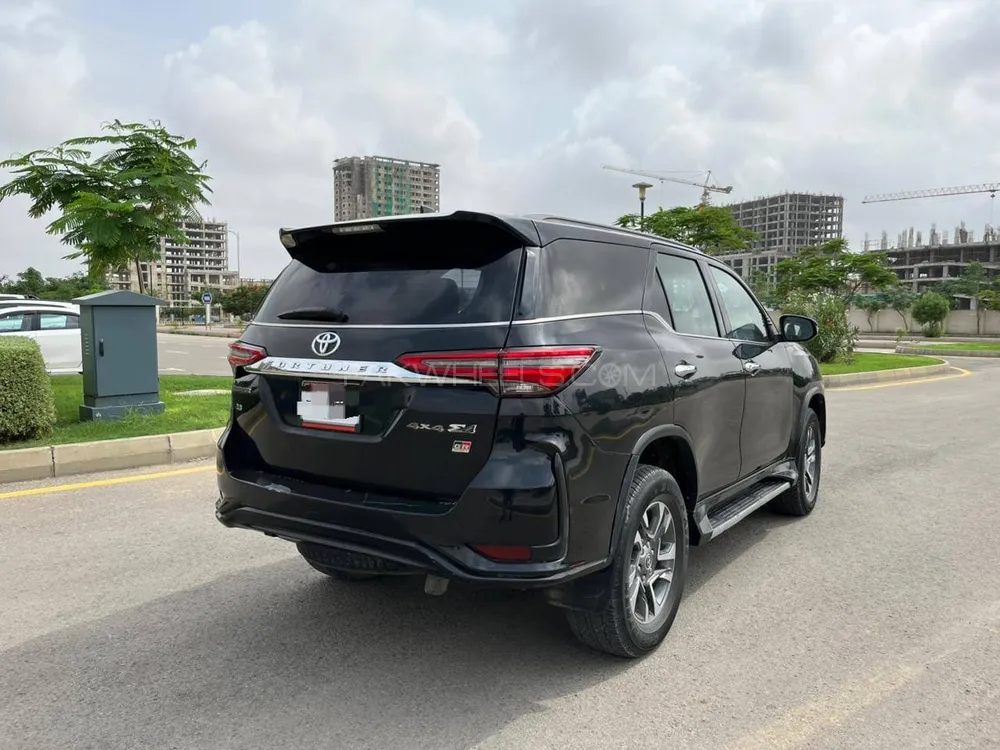 Toyota Fortuner 2019 for Sale in Karachi Image-1
