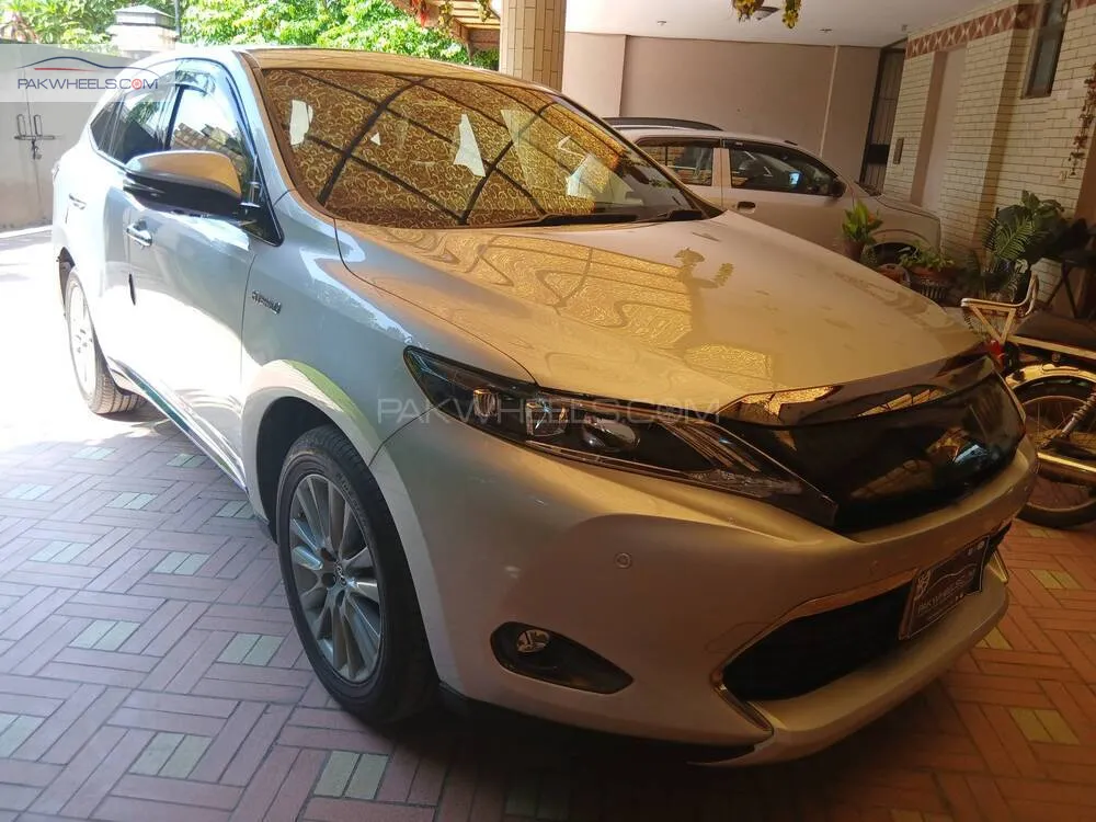 Toyota Harrier 2014 for Sale in Lahore Toyota Harrier 2014 for Sale in Lahore Image-3