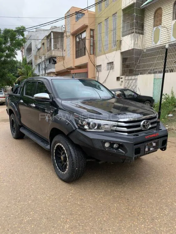 Toyota Hilux 2018 for Sale in Karachi Image-1