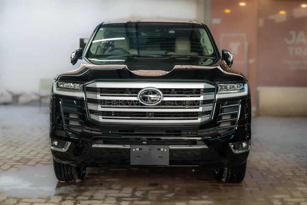 Toyota Land Cruiser 2023 for Sale in Islamabad Image-1