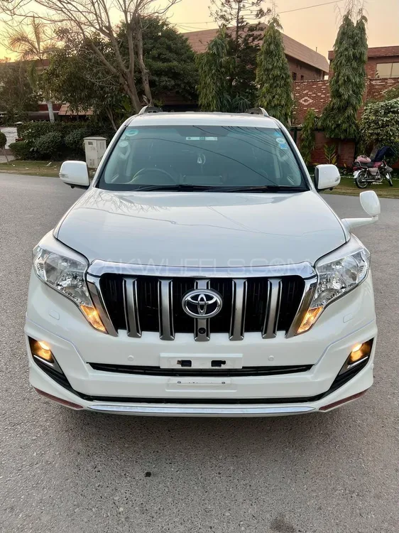 Toyota Prado 2010 for Sale in Lahore Image-1