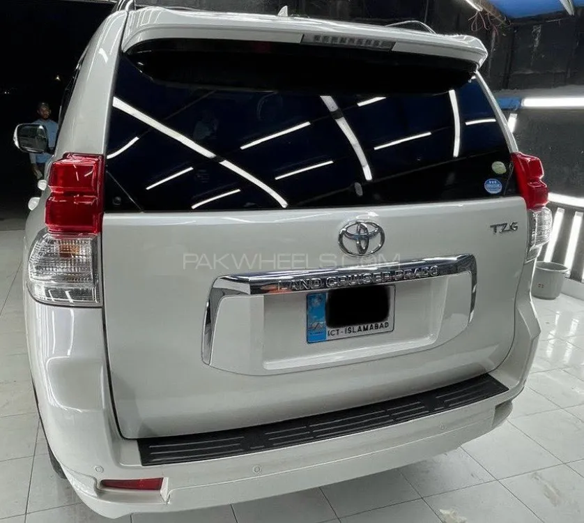 Toyota Prado 2010 for Sale in Islamabad Image-1