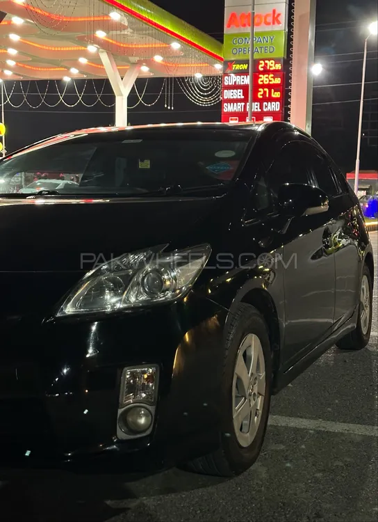Toyota Prius 2010 for Sale in Islamabad Image-1