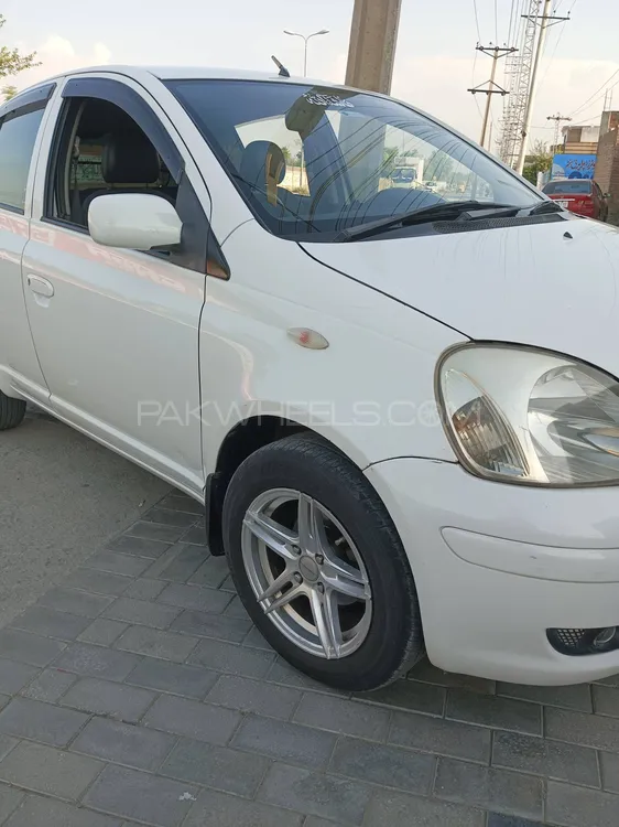 Toyota Vitz 2002 for Sale in Peshawar Image-1