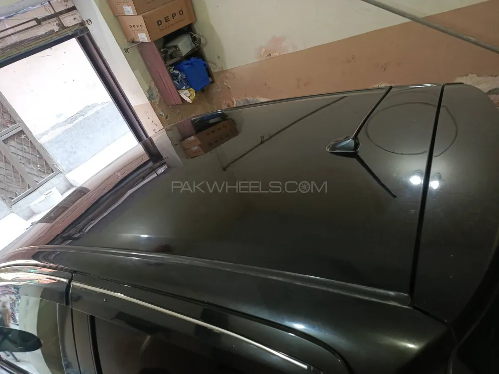Toyota Vitz 2011 for Sale in Lahore Image-1