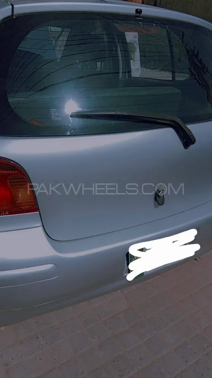 Toyota Vitz 2004 for Sale in Lahore Image-1