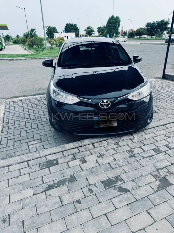 Toyota Yaris Sedan 2021 for Sale in Multan Image-1