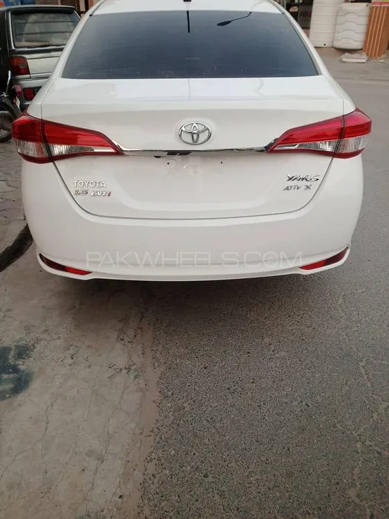 Toyota Yaris Sedan 2020 for Sale in Lahore Image-1