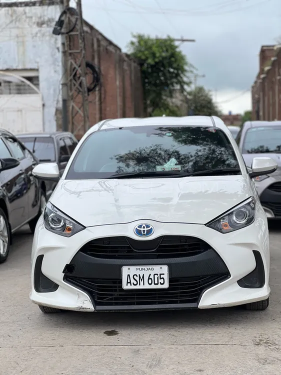 Toyota Yaris Hatchback 2021 for Sale in Gujranwala Image-1