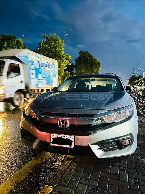 Honda Civic 2018 for Sale in Lahore Image-1
