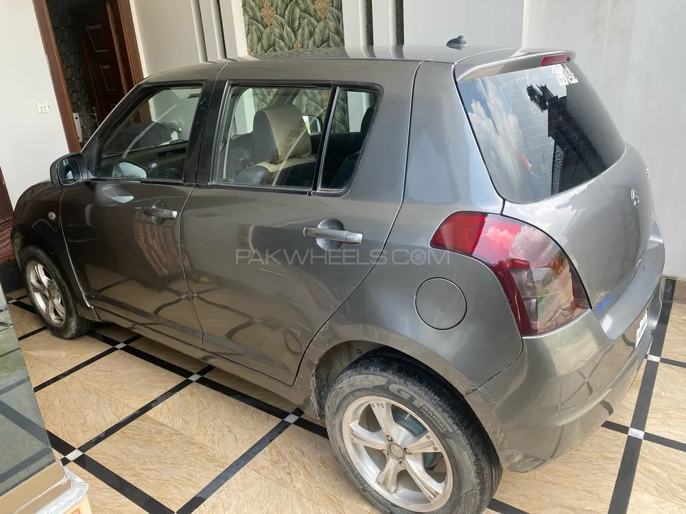 Suzuki Swift 2010 for Sale in Sialkot Image-1