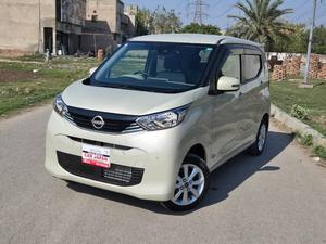 Fresh Import 2025
No.1 Japan Quality
X EDITION 
2024 Model
Low Mileage: 1004 KM
Shiny Beige Colour
15 INCHES NEW DESIGN ALLOY WHEELS 
Heating Seats 
Push Start Engine / Intelligent Key
Auto Ac Touch Panel
LED  Head Lump
Super UV Cut Doors Glass
Intelligent Around View Monitor
Camera On Room Mirror
Genuine Verifiable Auction Sheet
Auction Sheet Attach For Satisfaction And Online Verification
Alloy Wheels
Nissan Genuine 9 Inch Navigation System
Nissan Genuine Back Camera
Remote Door Mirror
Abs Braking System
Traction Control
Hid Headlights
Retractable Side Mirrors With Indicators
Winker Mirror
Digital Climate Control Air Conditioning System
6 Air Bags 
All Power Windows
Multimedia Steering
Engine In Clean & Good Condition
Clean Interior & Exterior
Power Steering
High Quality Luxury Hatchback
Brand New Tyres