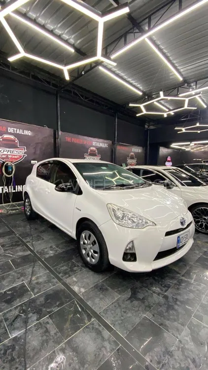 Toyota Aqua 2013 for Sale in Islamabad Image-1