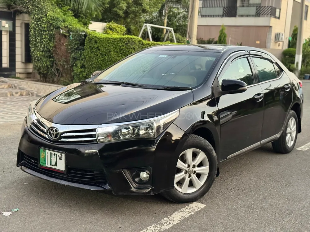 Toyota Corolla 2015 for Sale in Lahore Image-1