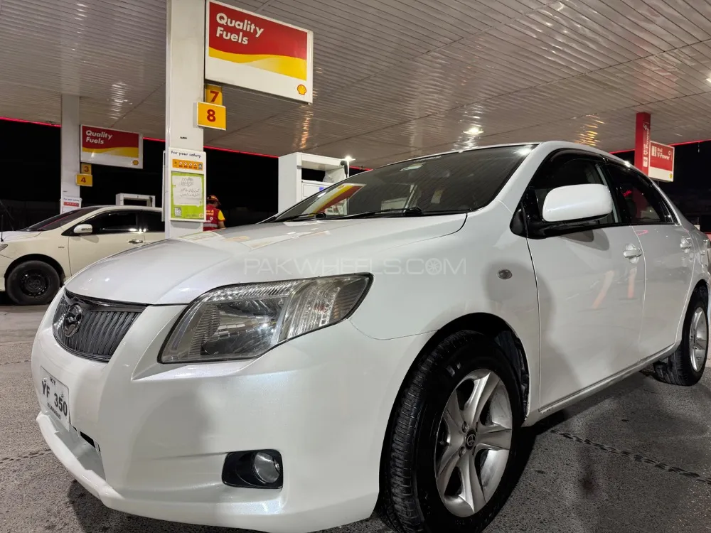 Toyota Corolla Axio 2007 for Sale in Peshawar Image-1