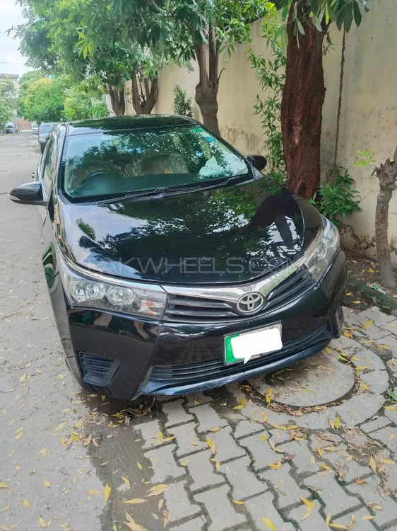Toyota Corolla 2015 for Sale in Lahore Image-1