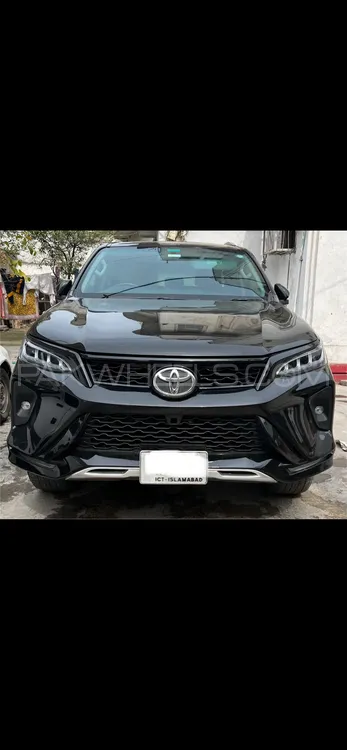 Toyota Fortuner 2018 for Sale in Lahore Image-1