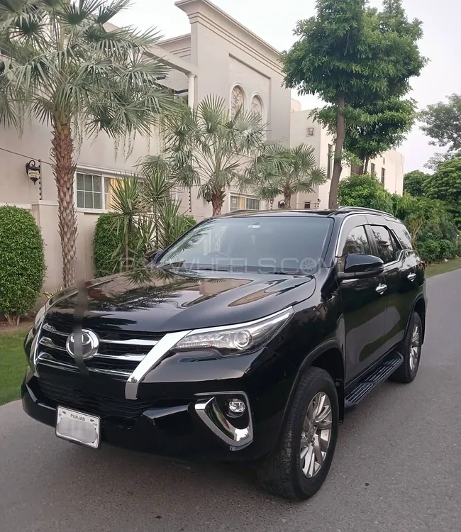 Toyota Fortuner 2019 for Sale in Lahore Image-1