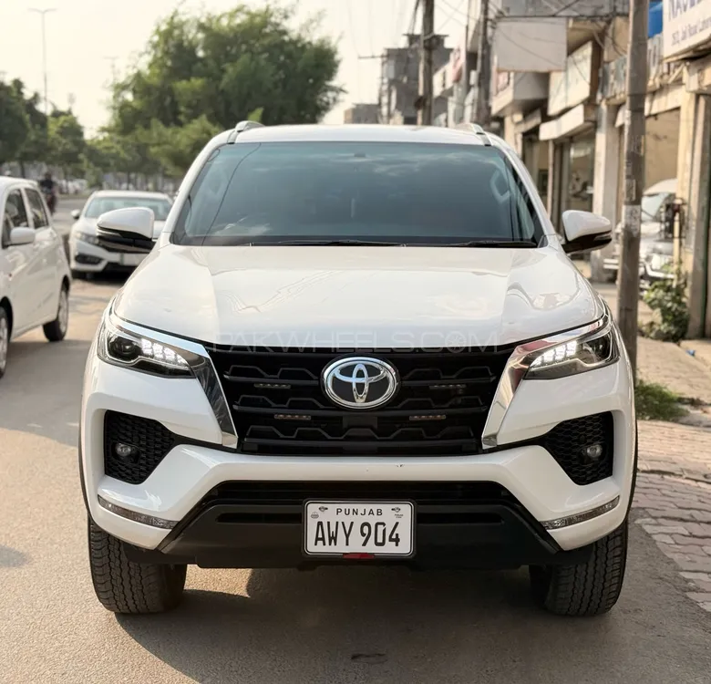 Toyota Fortuner 2024 for Sale in Lahore Image-1