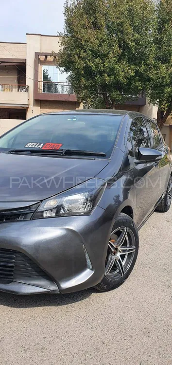 Toyota Vitz 2014 for Sale in Islamabad Image-1