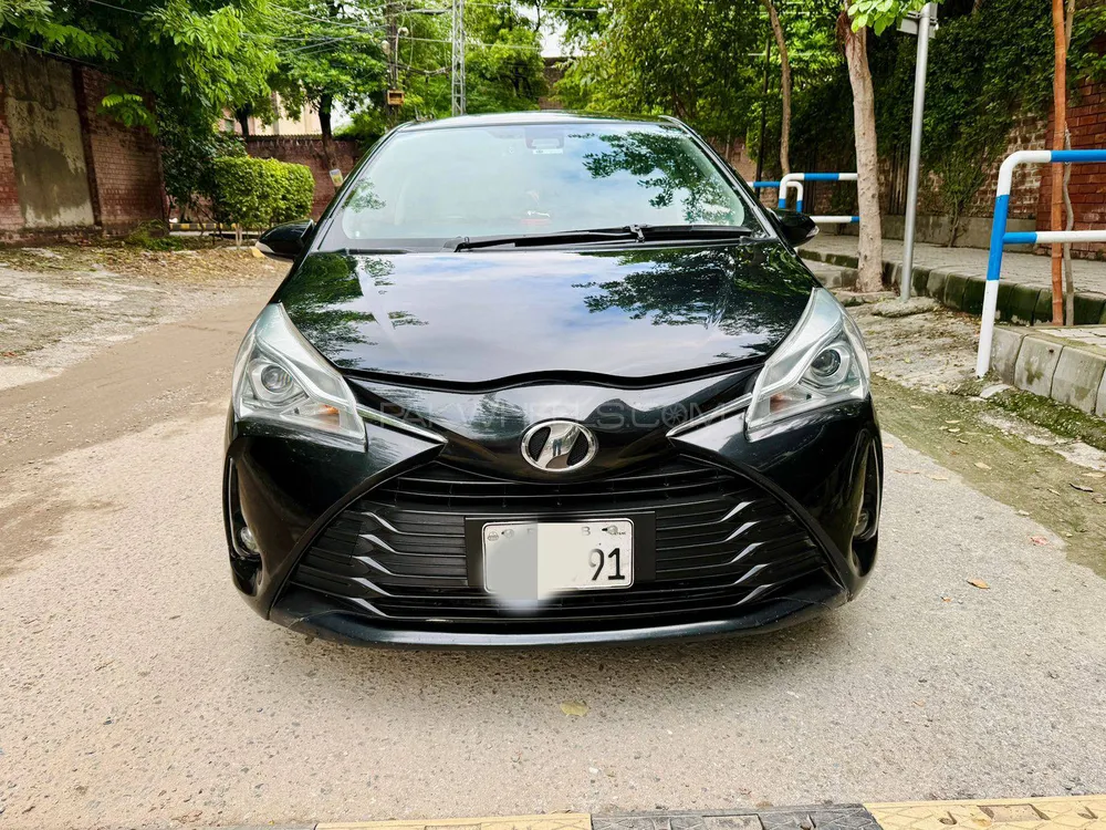 Toyota Vitz 2018 for Sale in Lahore Image-1
