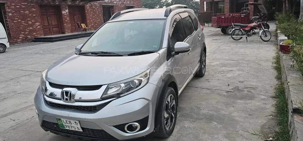 Honda BR-V 2017 for Sale in Lahore Image-1