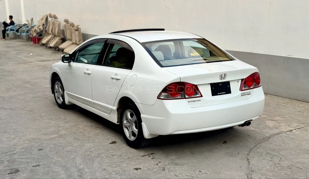 Honda Civic 2010 for Sale in Islamabad Image-1