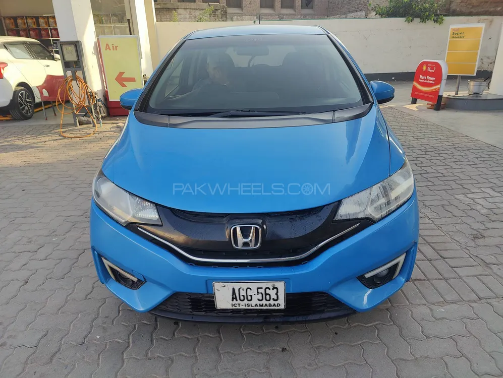 Honda Fit 2015 for Sale in Islamabad Image-1