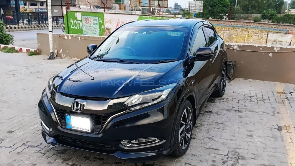 Honda Vezel 2016 for Sale in Peshawar Image-1