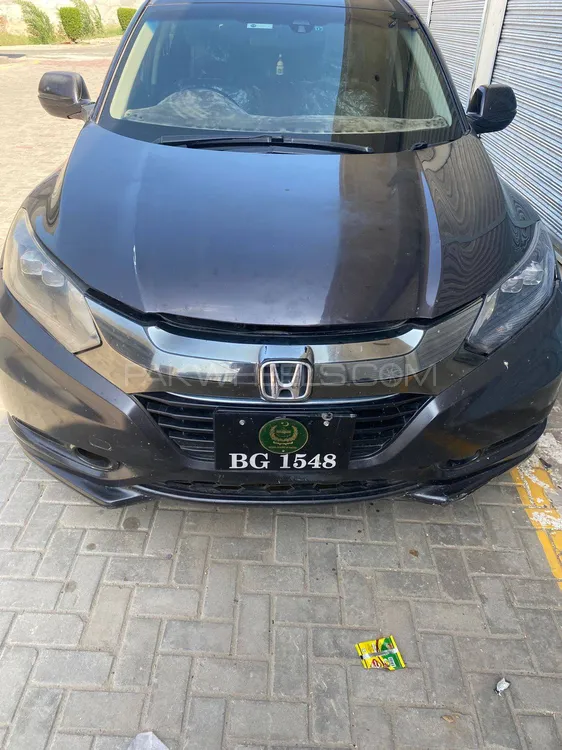 Honda Vezel 2014 for Sale in Multan Image-1