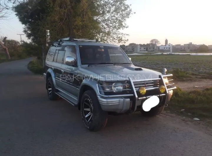 Mitsubishi Pajero 1996 for Sale in Lahore Image-1