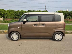 Fresh Import 2025
SMILE 2-TONE HYBRID S EDITION
2024 Model
Shiny Brown Colour
Low Mileage: 5977 KM
Safety Sense
No.1 Japan Quality
SD Navigation
Back Camera
Auto AC Push Panel
Halogen Head Lump
Abs Braking System
Genuine Verifiable Auction Sheet
Auction Sheet Attach For Satisfaction And Verification
Retractable Side Mirrors With Indicators
All Power Windows
Runs & Drives Great
Engine In Clean & Good Condition
Clean Interior & Exterior
Drive Type: FF
Eco Idle Technology
Sofa Seats
Heated Seats
Power Steering
Power Windows
Power Side Mirrors
Glass With Ultra-violet Filter (UV Cut)
Digital Climate Control Air Conditioner & Heater
Steering: Power Assist Equipped Rack & Pinion
Suspension: Mcpherson Strut Type Coil Spring
Drivers Airbag
Passenger Airbag
Rear Wiper
Good Fuel Economy
Dual SRS Air Bag
High Quality Luxury Hatchback
Brand New Tyres
Anti-lock Brakes
Remote Keyless Entry