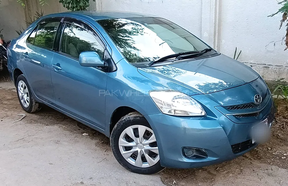 Toyota Belta 2009 for Sale in Karachi Image-1