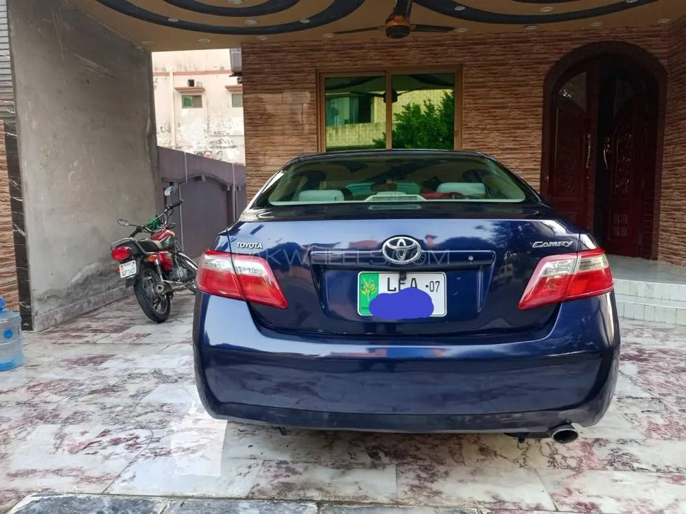Toyota Camry 2007 for Sale in Lahore Image-1