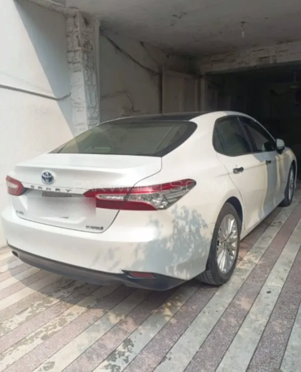 Toyota Camry 2018 for Sale in Lahore Image-1