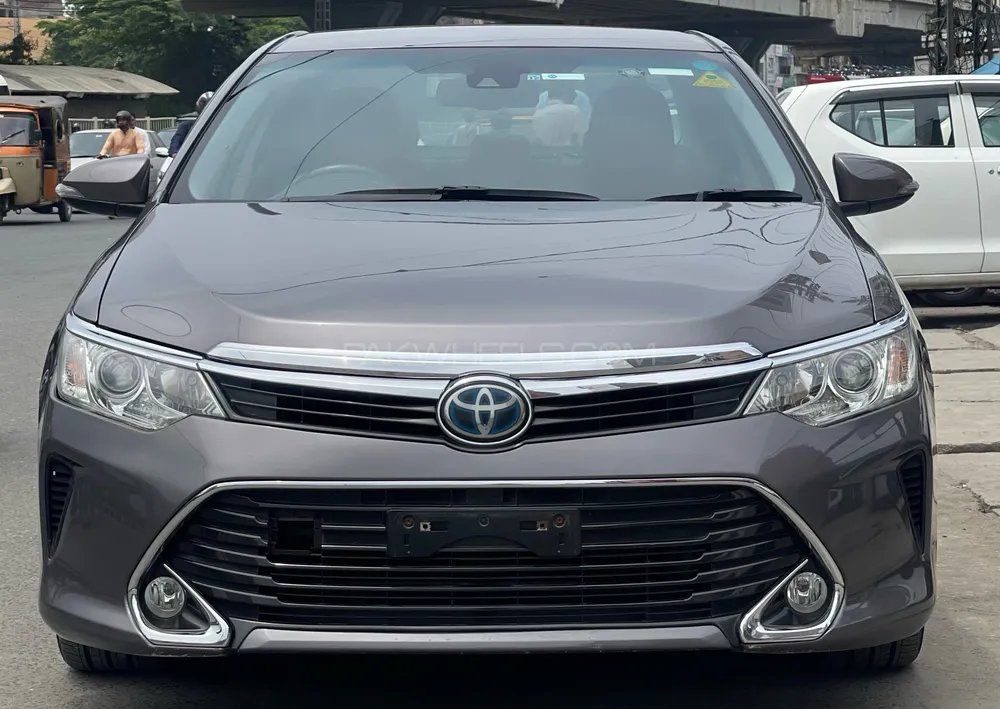 Toyota Camry 2015 for Sale in Lahore Image-1