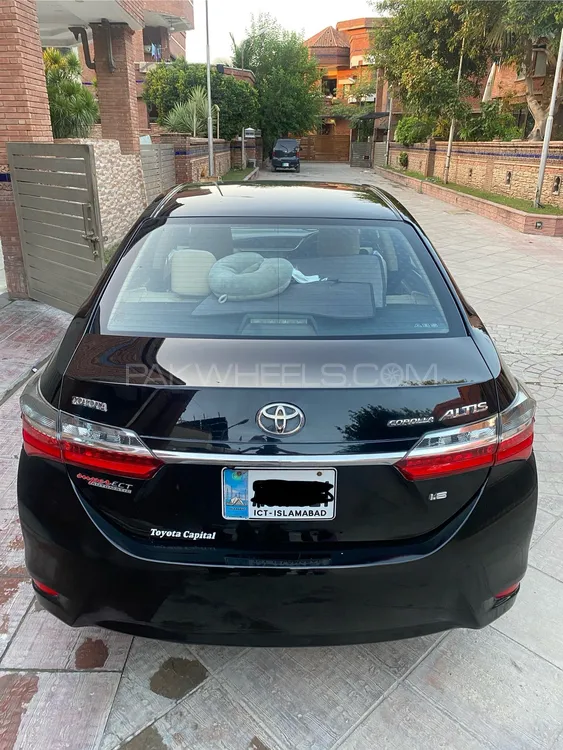 Toyota Corolla 2020 for Sale in Islamabad Image-1