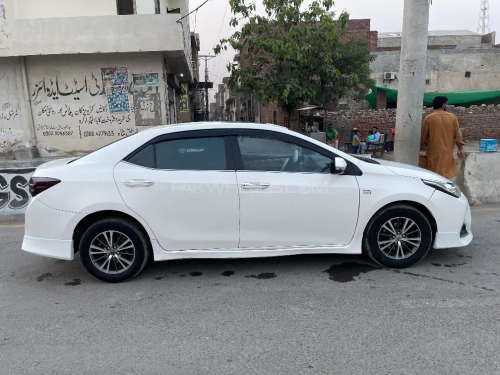 Toyota Corolla 2014 for Sale in Lahore Image-1