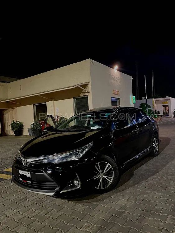 Toyota Corolla 2014 for Sale in Lahore Image-1