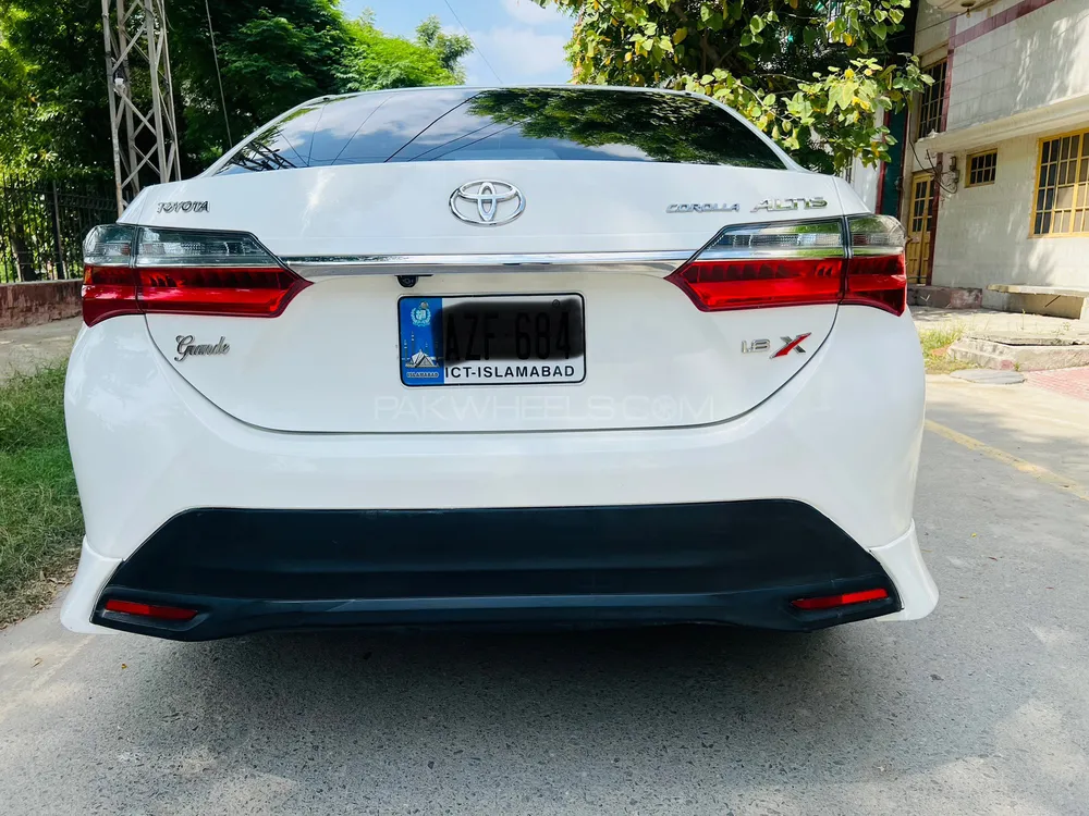 Toyota Corolla 2022 for Sale in Faisalabad Image-1