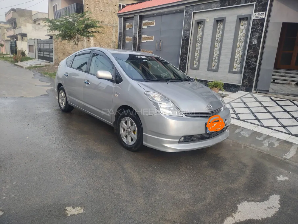 Toyota Prius 2007 for Sale in Peshawar Image-1