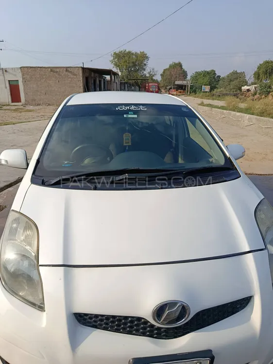 Toyota Vitz 2009 for Sale in Swabi Image-1