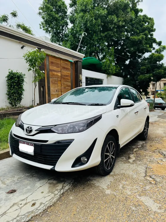 Toyota Yaris Sedan 2022 for Sale in Karachi Image-1