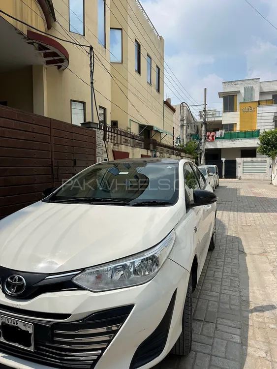 Toyota Yaris Sedan 2021 for Sale in Gujrat Image-1