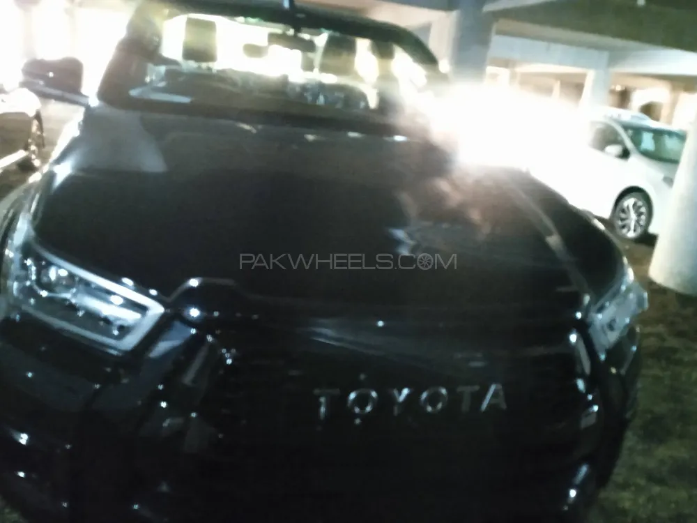 Toyota Hilux 2025 for Sale in Islamabad Image-1
