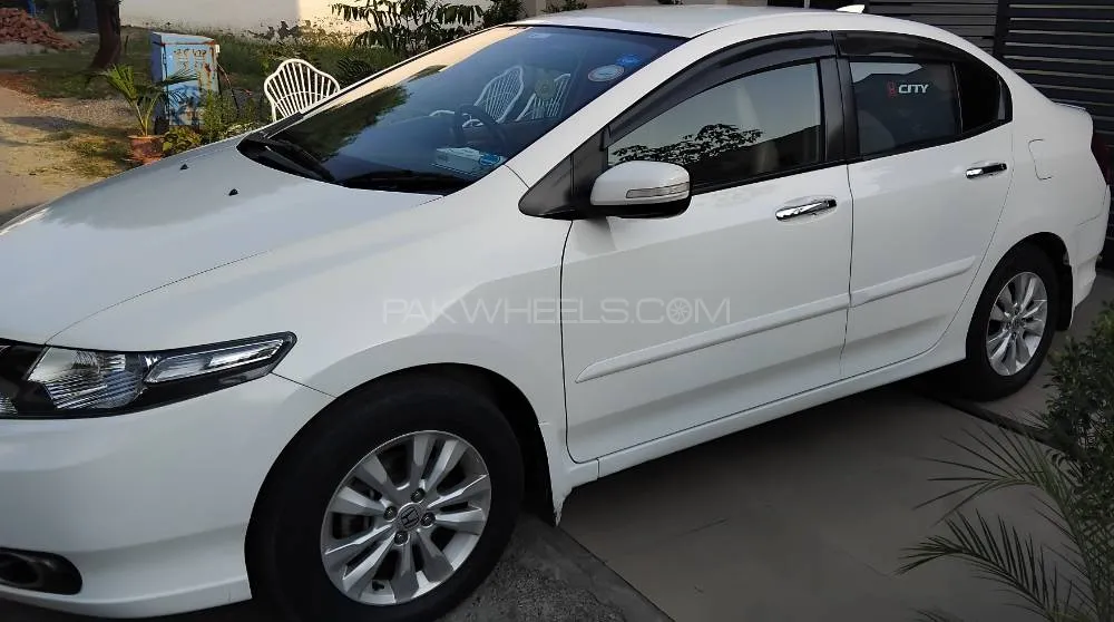 Honda City 2018 for Sale in Faisalabad Image-1