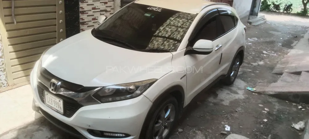Honda Vezel 2014 for Sale in Sargodha Image-1
