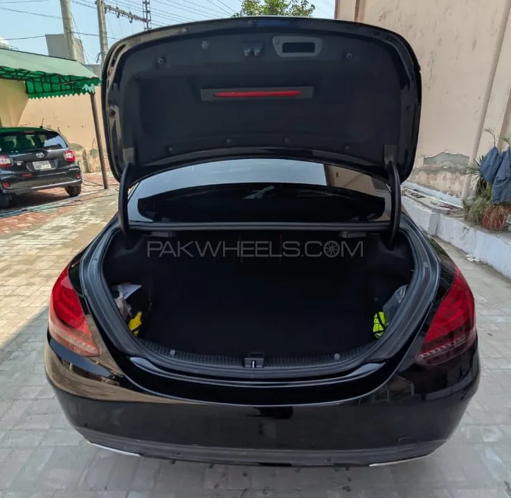 Mercedes Benz C Class 2021 for Sale in Lahore Image-1