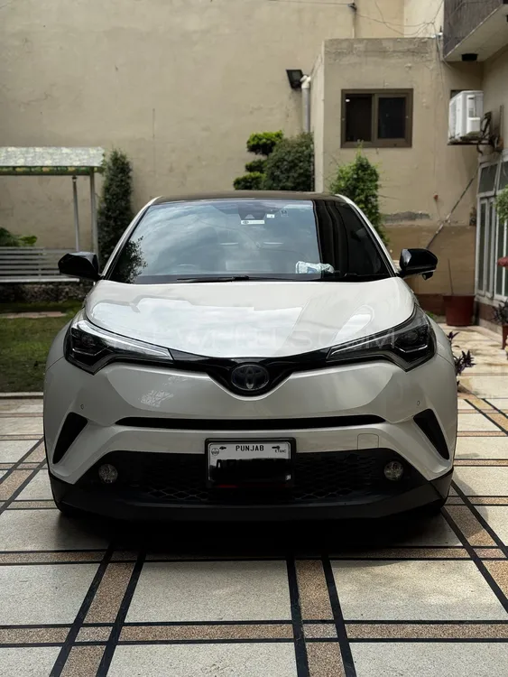 Toyota C-HR 2018 for Sale in Gujranwala Image-1